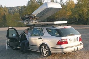 Maletero de techo. Acceso a la galería. Abre nueva ventana